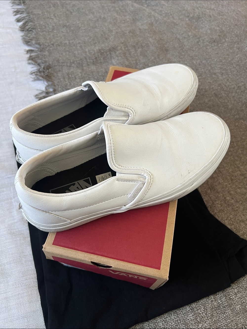 Vans Men's Slip-On Casual Shoes - White